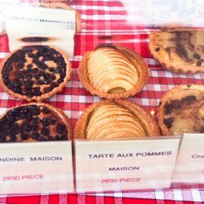 Lyon cake shop window